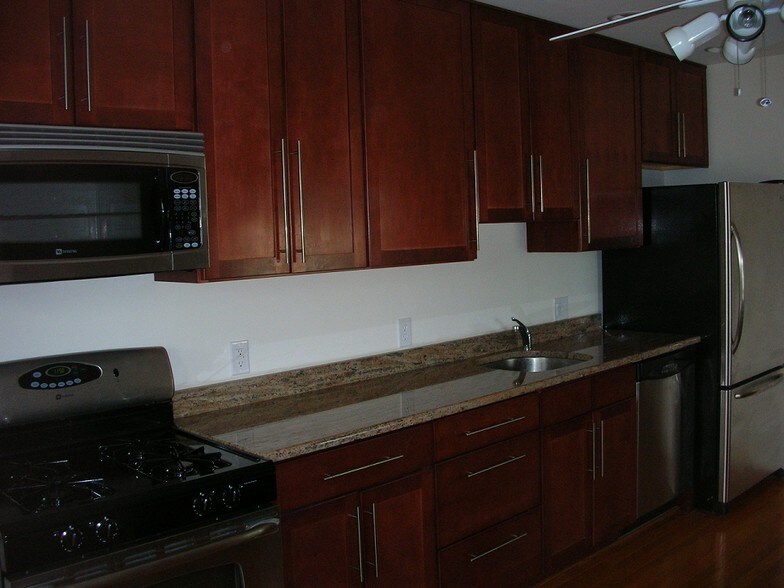 More Photos Of 1400 Key Hwy, Baltimore Restaurant For Lease