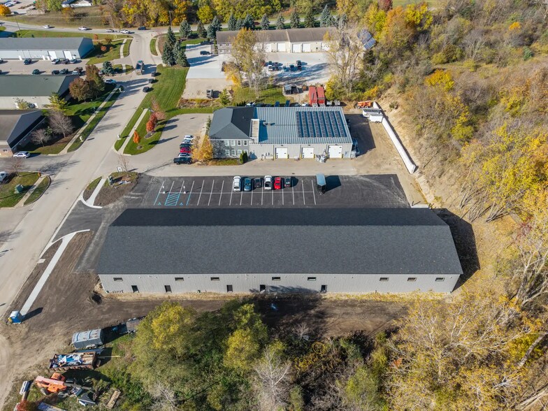 More Photos Of 1709 Dewent St, Jenison Light Manufacturing For Lease