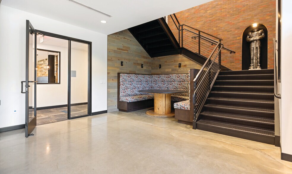 More Photos Of 160 New Britain Blvd, Chalfont Office For Sale