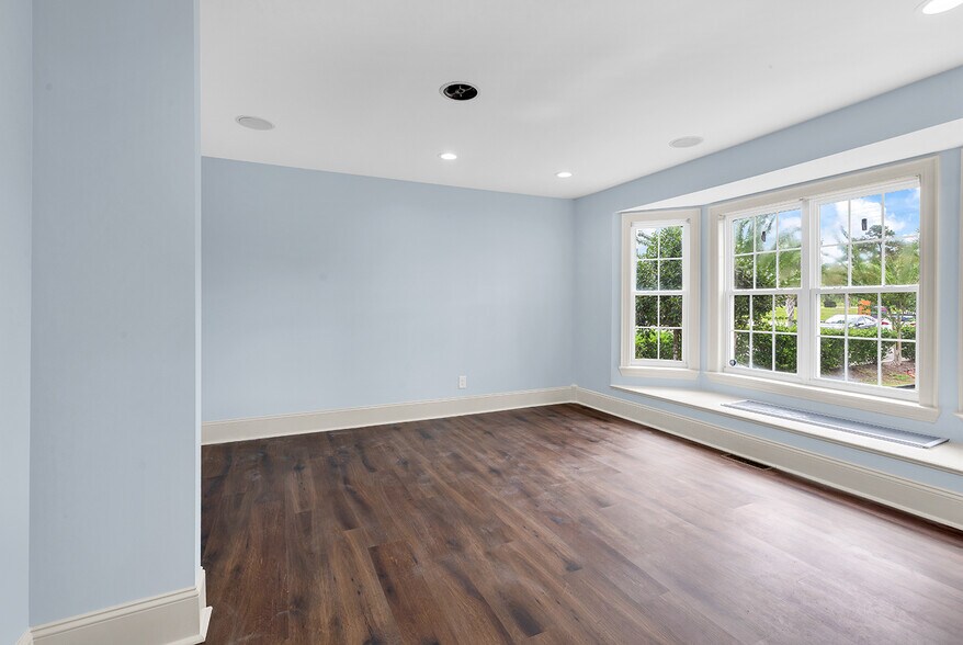 More Photos Of 9300 Highway 17 Byp, Murrells Inlet Office For Sale