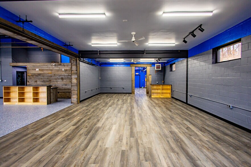 More Photos Of 99 N Main St, High Bridge Freestanding For Lease