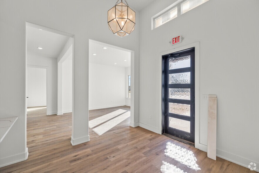 More Photos Of 5506 114th St, Lubbock Office For Lease