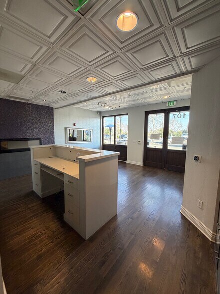 More Photos Of 101-201 E Vineyard Ave, Livermore Unknown For Lease