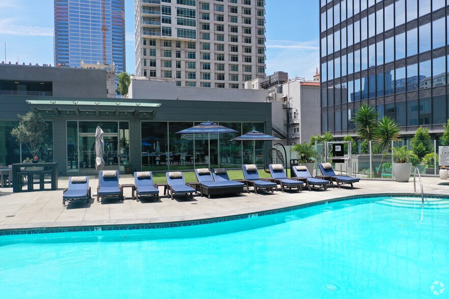 More Photos Of 700 W 9th St, Los Angeles Apartments For Lease