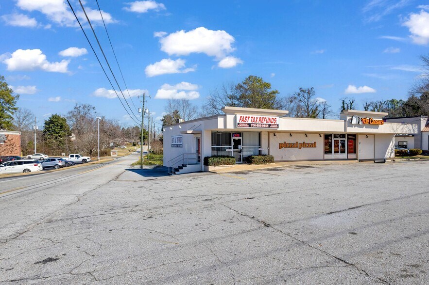 More Photos Of 999 Big a Rd, Toccoa Restaurant For Sale