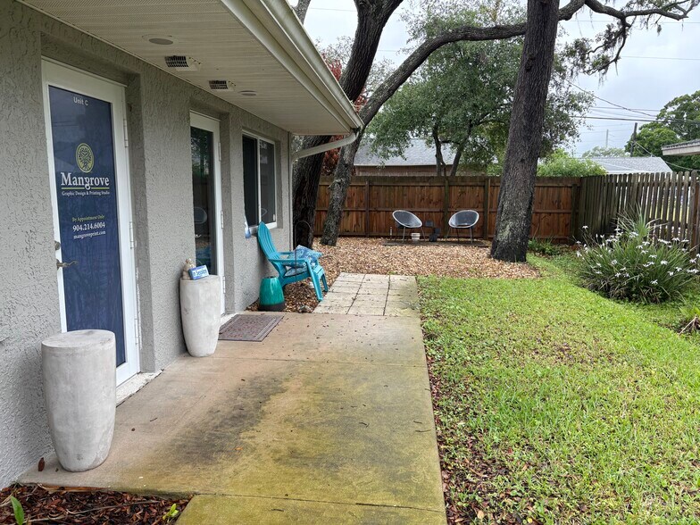 More Photos Of 1542 Guava Ave, Melbourne General Retail For Lease