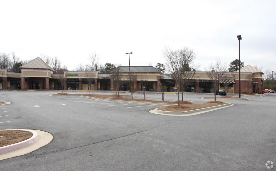 More Photos Of 6225 Atlanta Hwy, Alpharetta Freestanding For Lease