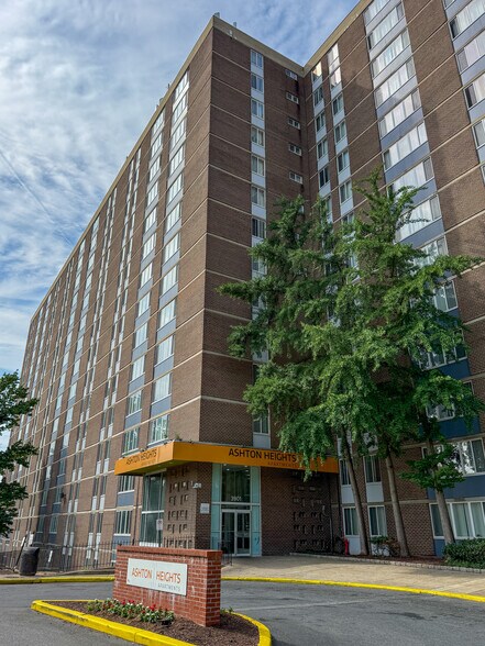 More Photos Of 3901 Suitland Rd, Suitland Apartments For Sale