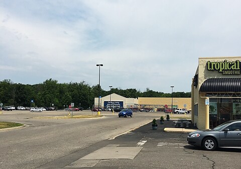 More Photos Of 1561 E M 21, Owosso Unknown For Lease