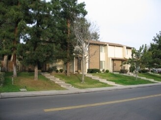 More Photos Of 2701 S Real Rd, Bakersfield Apartments For Sale