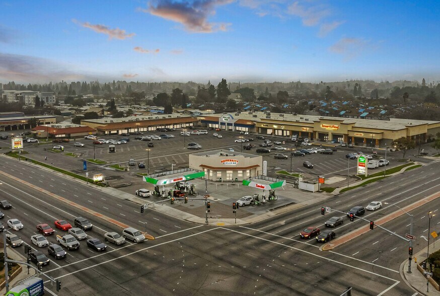 More Photos Of 770-790 W Shaw Ave, Clovis Freestanding For Sale