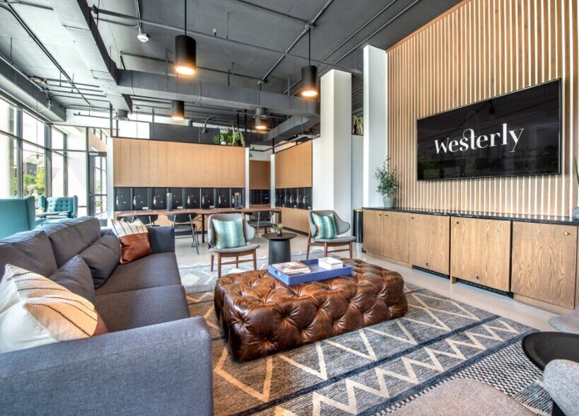 More Photos Of 411 W Commerce St, Dallas Apartments For Lease