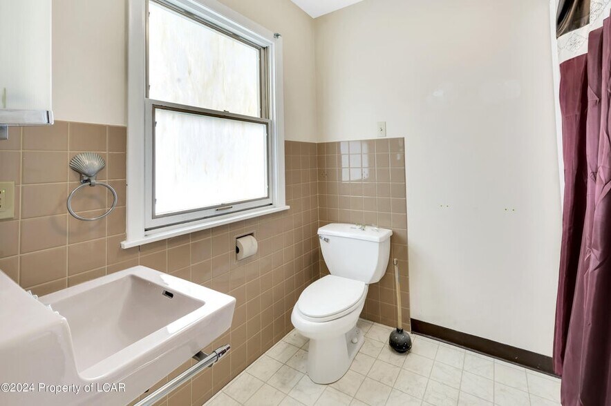 More Photos Of 668 N Main St, Wilkes Barre Religious Facility For Sale