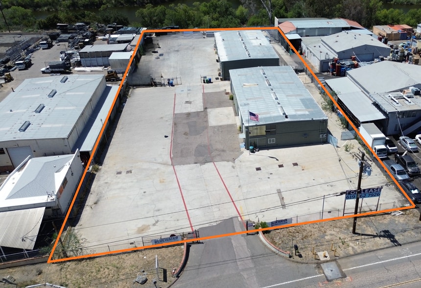 More Photos Of 11440 N Woodside Ave, Santee Unknown For Lease