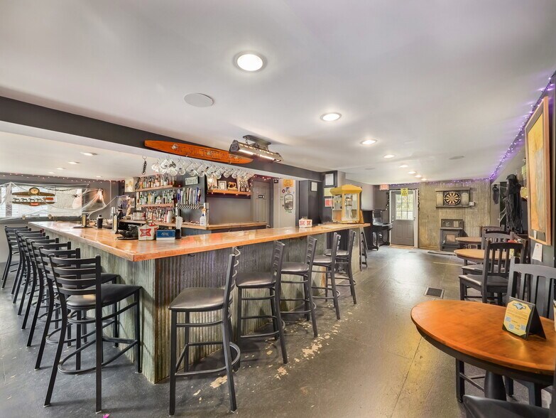 More Photos Of 553 County Road 94, Hankins Restaurant For Sale