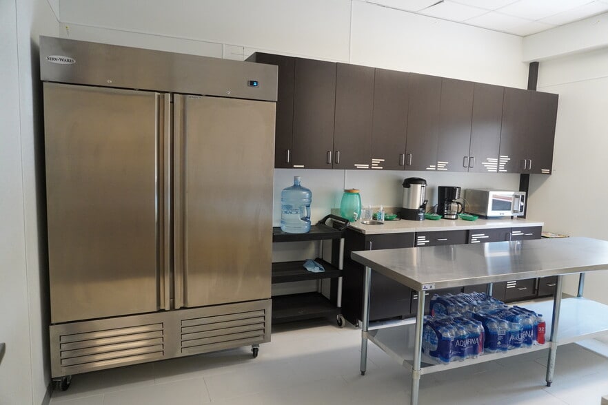 More Photos Of 3809 S 42nd St, Minneapolis Medical For Sale