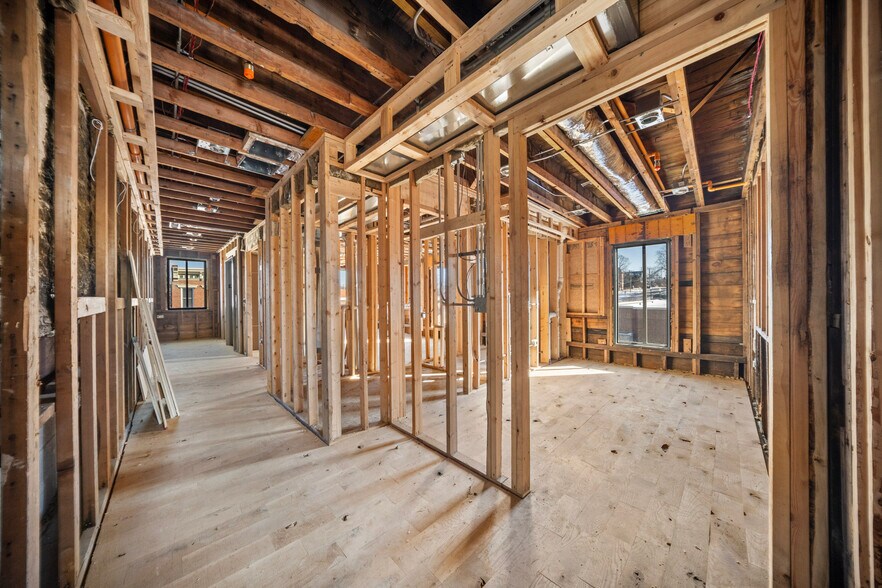 More Photos Of 1000 S State St, Lockport Restaurant For Lease