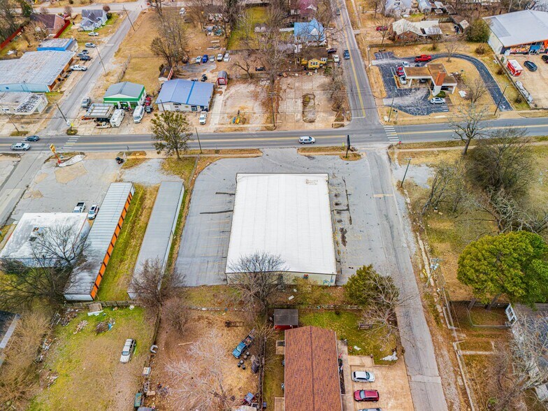 More Photos Of 858 N Central Ave, Batesville Freestanding For Sale