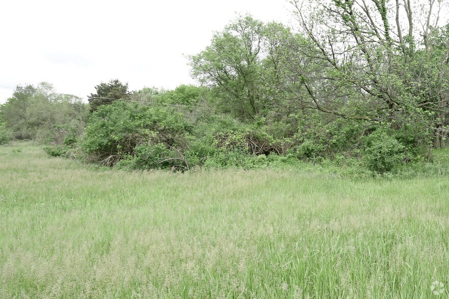 More Photos Of 137 N Tipsico Lake Rd, Hartland Land For Sale