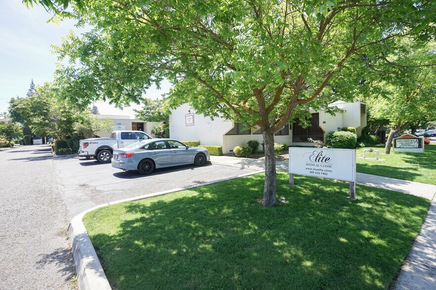 More Photos Of 1060-1080 Delbon Ave, Turlock Medical For Sale