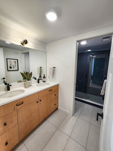 More Photos Of 4736-4750 McPherson Ave, Saint Louis Storefront Retail Office For Sale