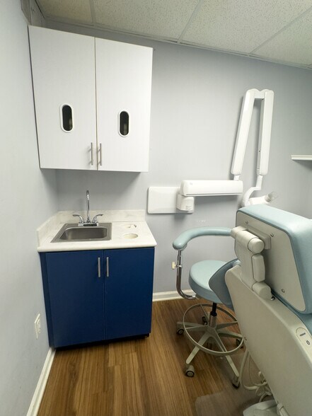 More Photos Of 304 Bloomfield Ave, Verona Medical For Lease
