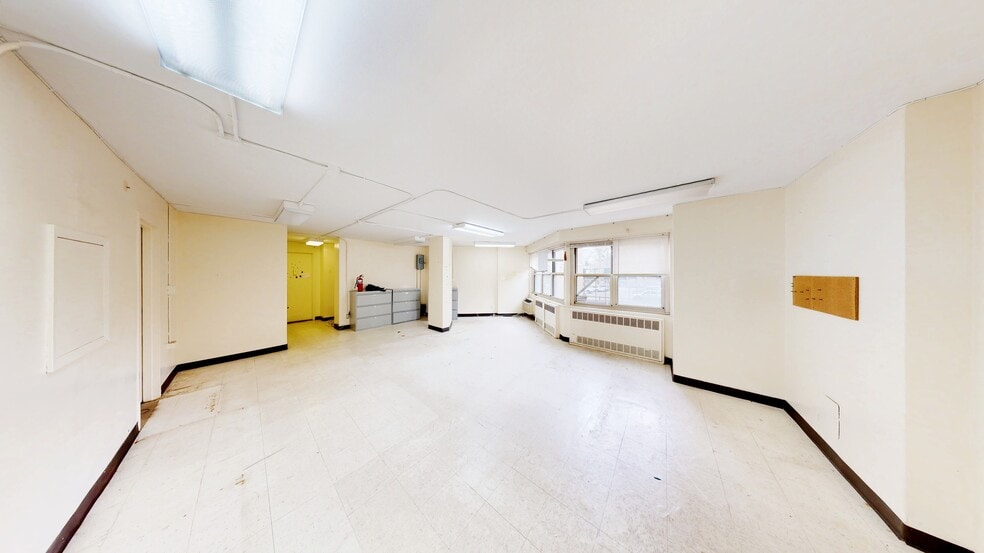 More Photos Of 5910 Queens Blvd, Woodside Apartments For Lease