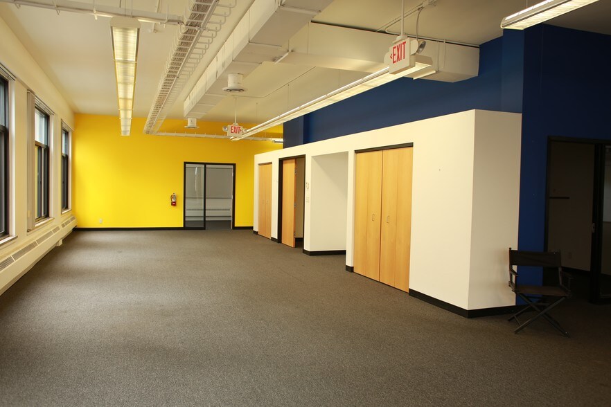 More Photos Of 419-425 Wabasha St N, Saint Paul Loft Creative Space For Sale