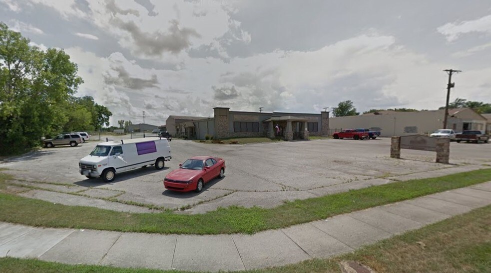 More Photos Of 948 E Franklin St, Dayton Office For Lease