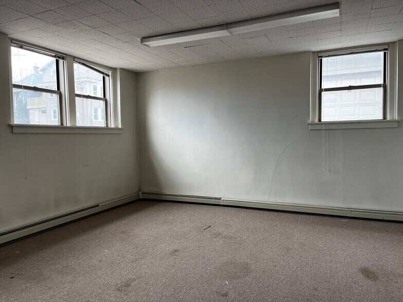 More Photos Of 1709 Shields Ave, Saint Paul Apartments For Sale