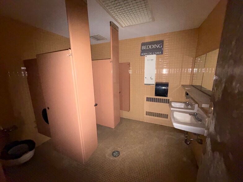 More Photos Of 2700 Miamisburg Centerville Rd, Dayton Storefront Retail Office For Lease