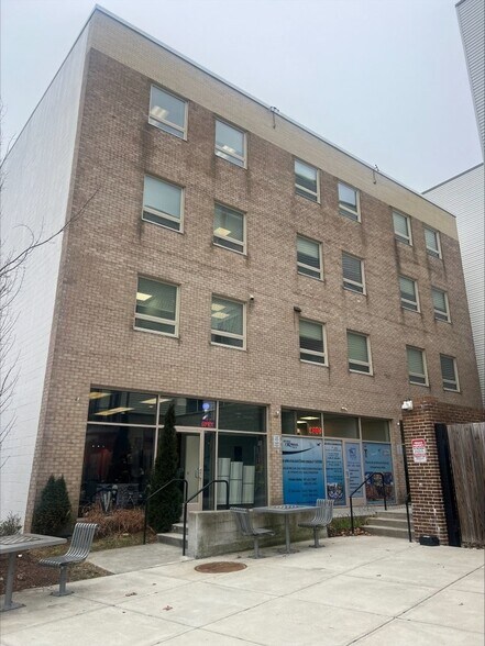 More Photos Of 2401 Blueridge Ave, Wheaton Office For Sale