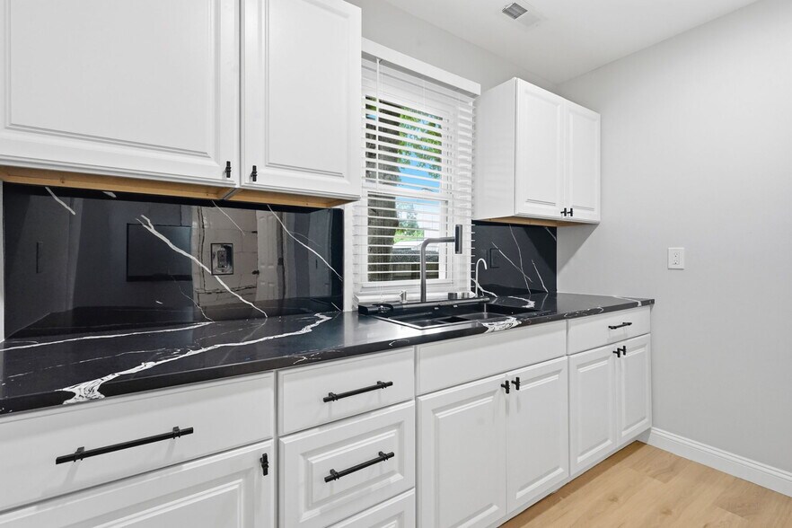 More Photos Of 25 Agawam Shopping Ct, Agawam Office For Sale