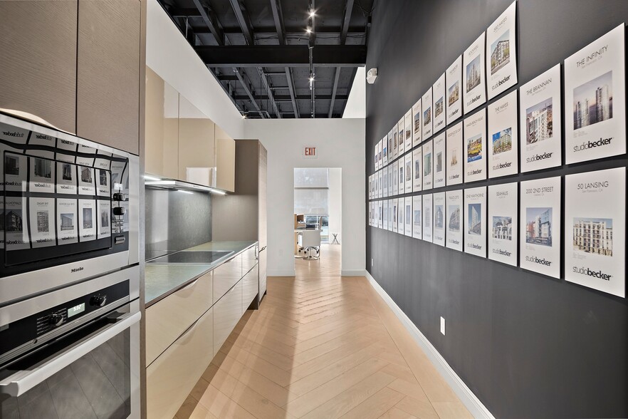 More Photos Of 47 Newbury St, Peabody Freestanding For Lease