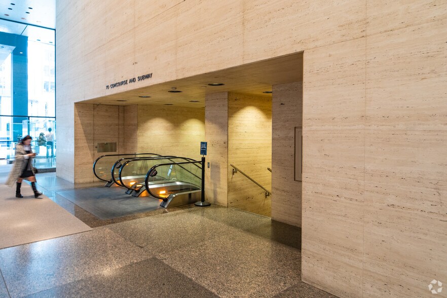 More Photos Of 79 Wellington St W, Toronto Office For Sale