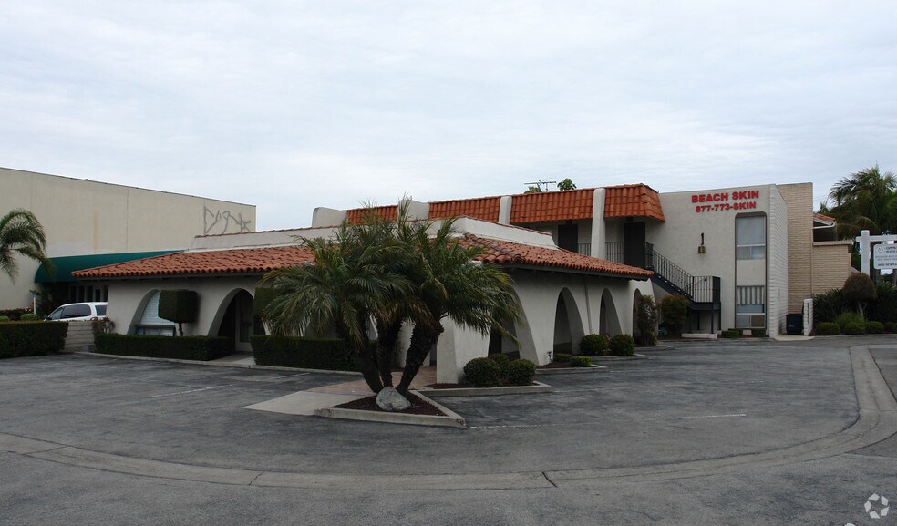 Primary Photo Of 17732 Beach Blvd, Huntington Beach Office For Sale