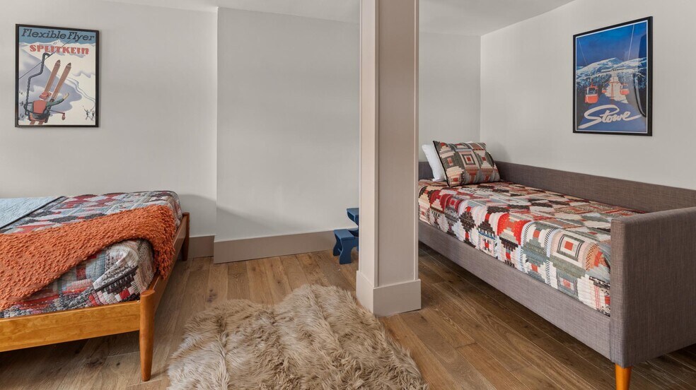 More Photos Of 56 Turner Mill Ln, Stowe Specialty For Sale