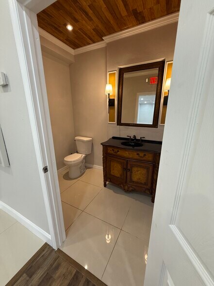 More Photos Of 3816-3820 Grand Blvd, New Port Richey Unknown For Lease