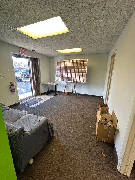 More Photos Of 7255 Industrial Park Blvd, Mentor Manufacturing For Lease