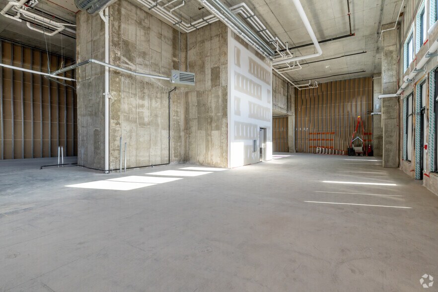 More Photos Of 20400 W Bluemound Rd, Brookfield Unknown For Lease