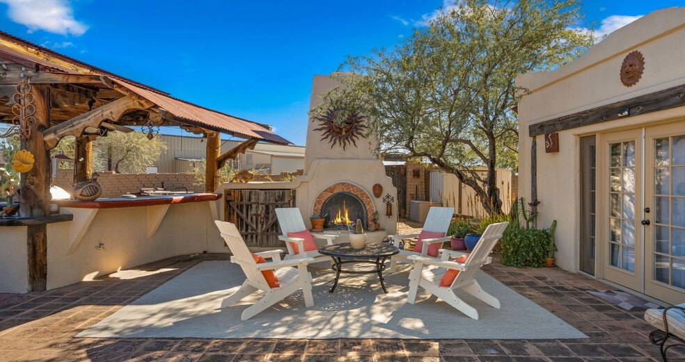 More Photos Of 1935 E Joy Ranch Rd, Phoenix Specialty For Sale