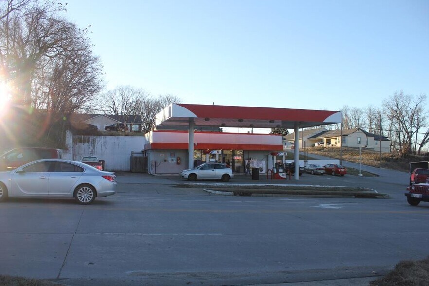 More Photos Of 1105 Main St, Boonville General Retail For Sale