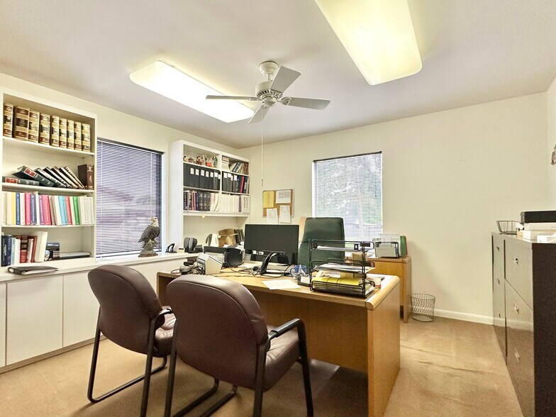 More Photos Of 510 Ridge Rd, Munster Office For Lease