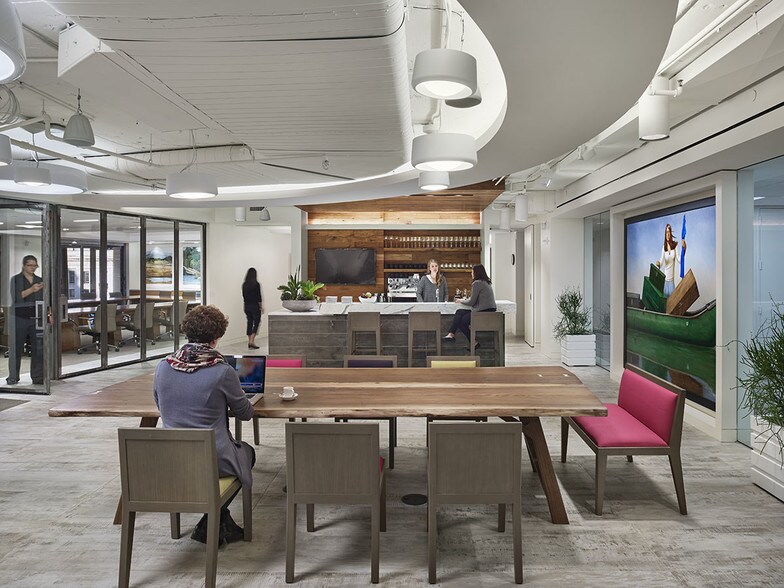 More Photos Of 801 Pennsylvania Ave NW, Washington Office For Lease