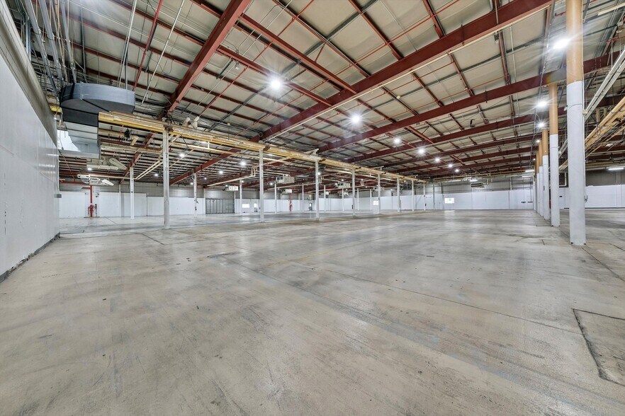 More Photos Of 90-98 Boices Ln, Kingston Warehouse For Sale