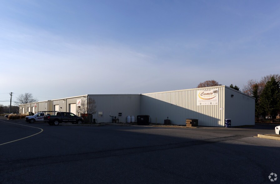More Photos Of 100 Business Park Ln, Milton Industrial For Lease