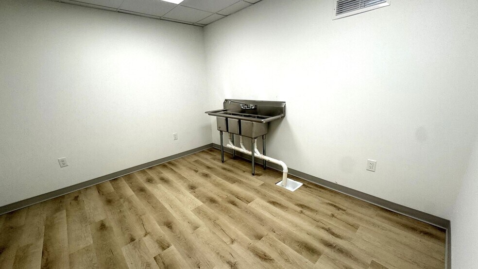 More Photos Of 55 Fornof Rd, Columbus Apartments For Lease