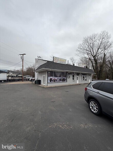 More Photos Of 476-486 Cambridge St, Fredericksburg Auto Dealership For Lease