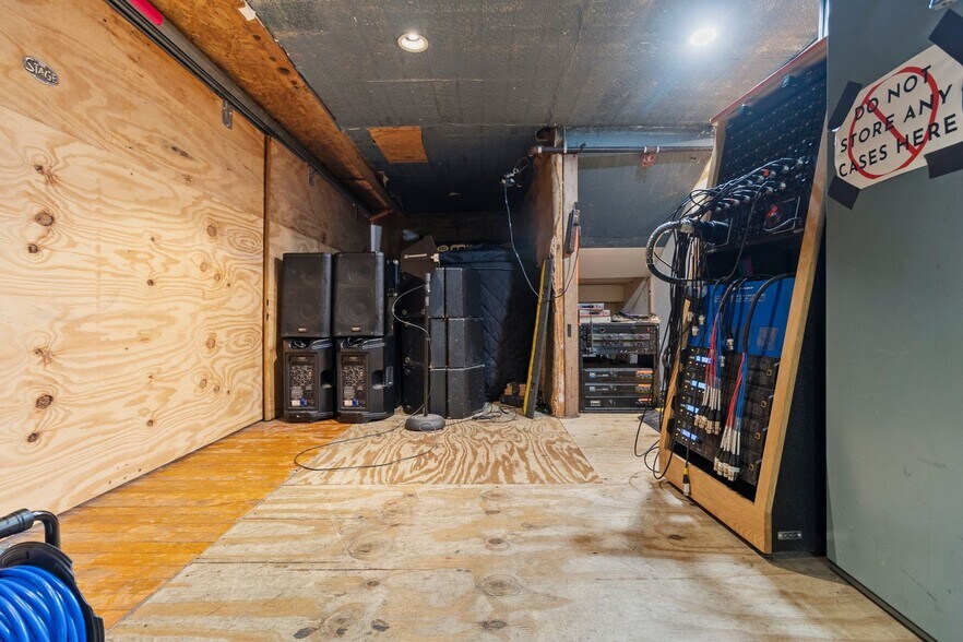 More Photos Of 25911 I-45, Spring Restaurant For Sale