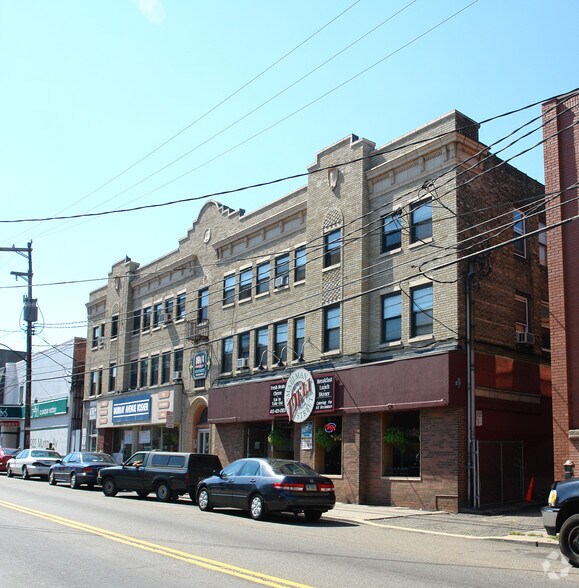 More Photos Of 1918 Murray Ave, Pittsburgh Office Residential For Lease